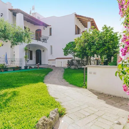 Casa Vacanze Le Due Rose Apartment