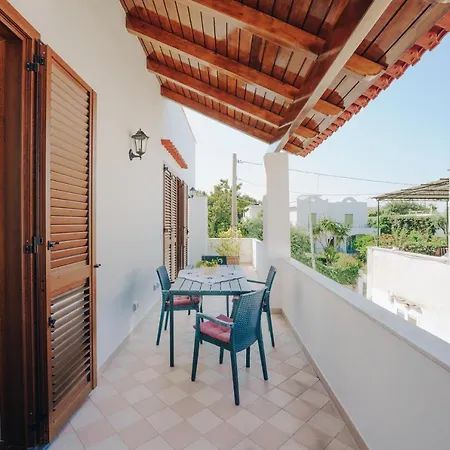 Apartment Casa Vacanze Le Due Rose *